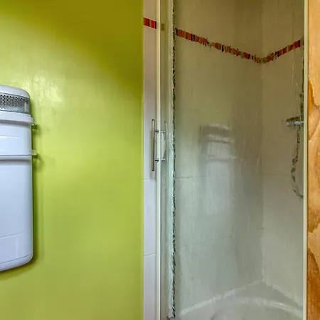 公寓 Passoud 202 *